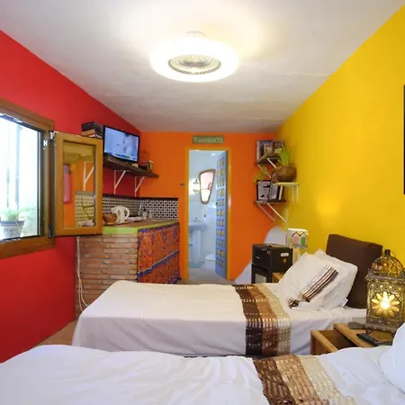 The Studio, A Colourful, Small And Unique One Bedroom Studio In * Comares