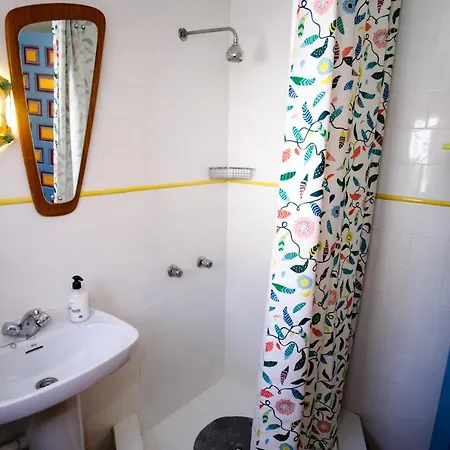 The Studio, A Colourful, Small And Unique One Bedroom Studio In Apartament
